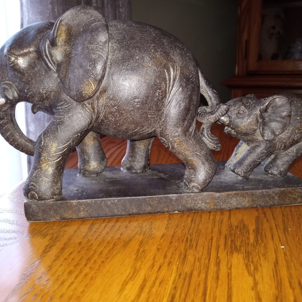 Elephant Figurine/Statue/Decor
